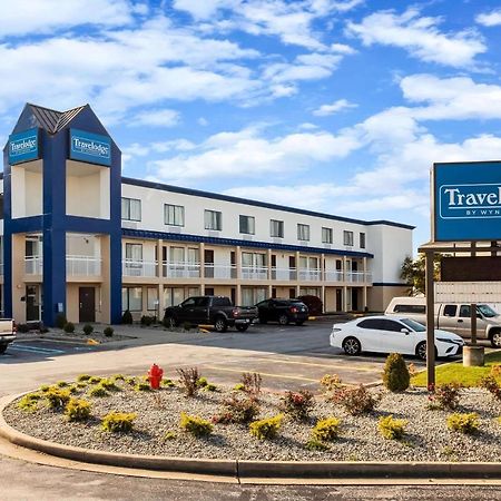 Travelodge By Wyndham Fort Wayne North Exteriör bild