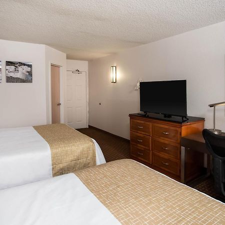 Travelodge By Wyndham Fort Wayne North Exteriör bild