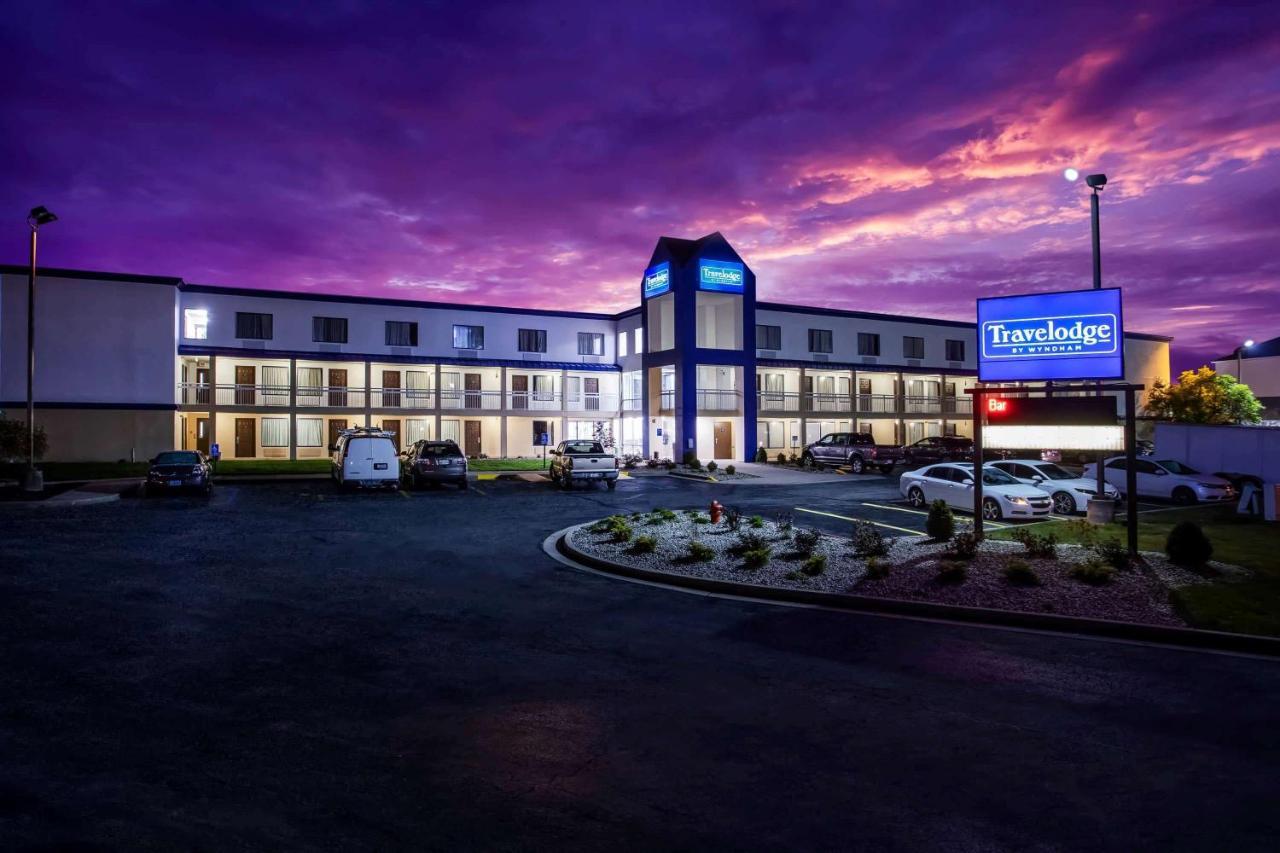 Travelodge By Wyndham Fort Wayne North Exteriör bild