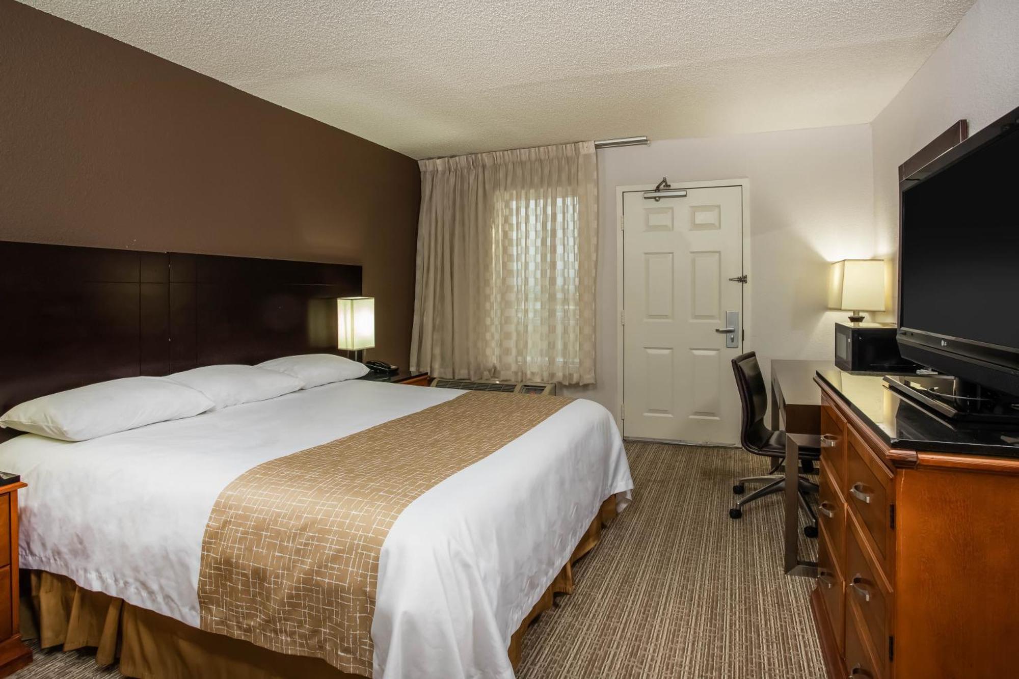Travelodge By Wyndham Fort Wayne North Exteriör bild